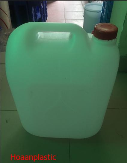 Can nhựa 30 L