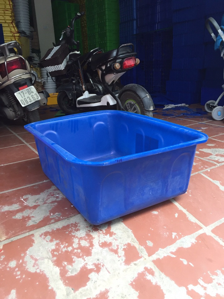 Thùng nhựa hình chữ nhật dung tích 100 lít